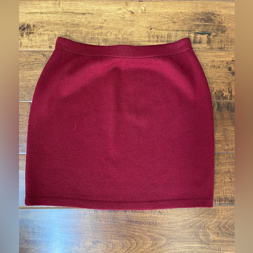 St. John Knit Skirt; rich red with sample marking; true classic original vintage